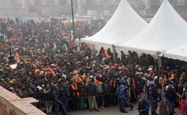 19 lakh devotees offered prayers at Ayodhya